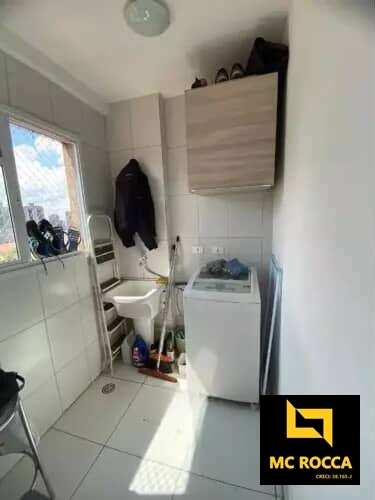  - Apartamento 2 dormitórios e 1 vaga garagem em Santo André