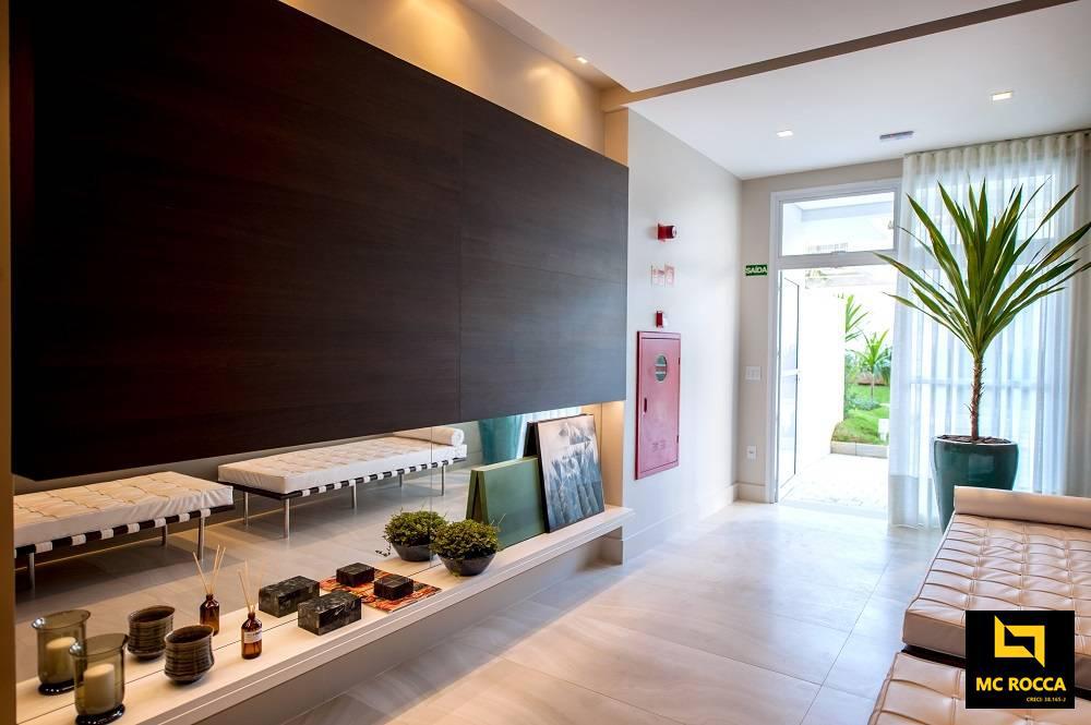 Apartamento com quintal 2 dormitórios - Stare Lorenzini - Campestre - Santo Anbré - MC ROCCA Negócios Imobiliários