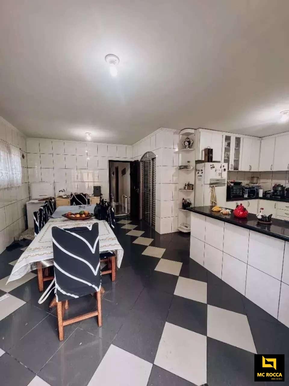 Sobrado à venda com 5 quartos, 220m² - Fundação,São Caetano do Sul
